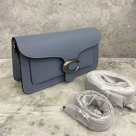 COACH Ladies' Bags – Timeless Elegance Meets Modern Style
